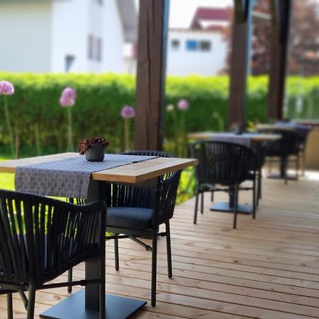 Hotel Goldene Rose Reutte Exterior photo