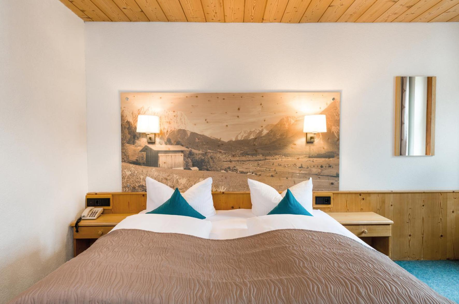 Hotel Goldene Rose Reutte Room photo